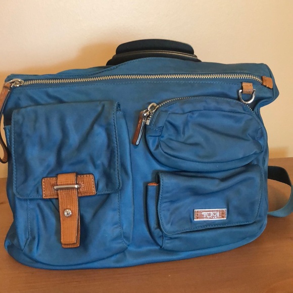 tumi sumatra crossbody